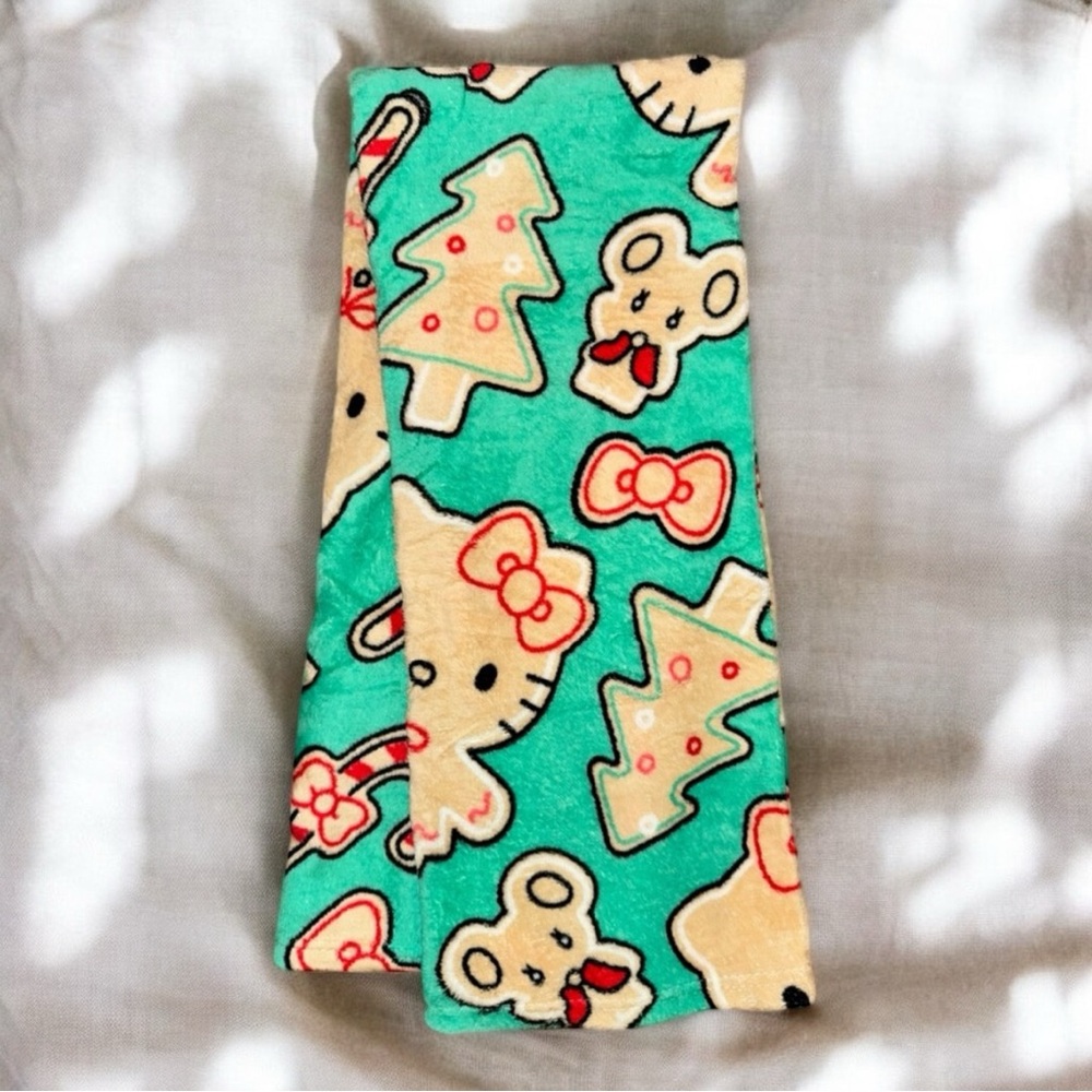 Hello Kitty Green Gingerbread Christmas Silk Touch Plush Throw Blanket 🎄🎀